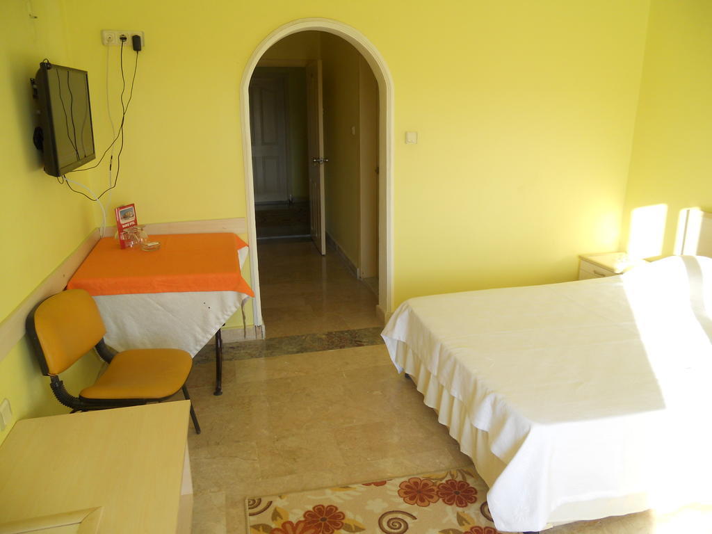 Baris Hotel Erdemli ภายนอก รูปภาพ