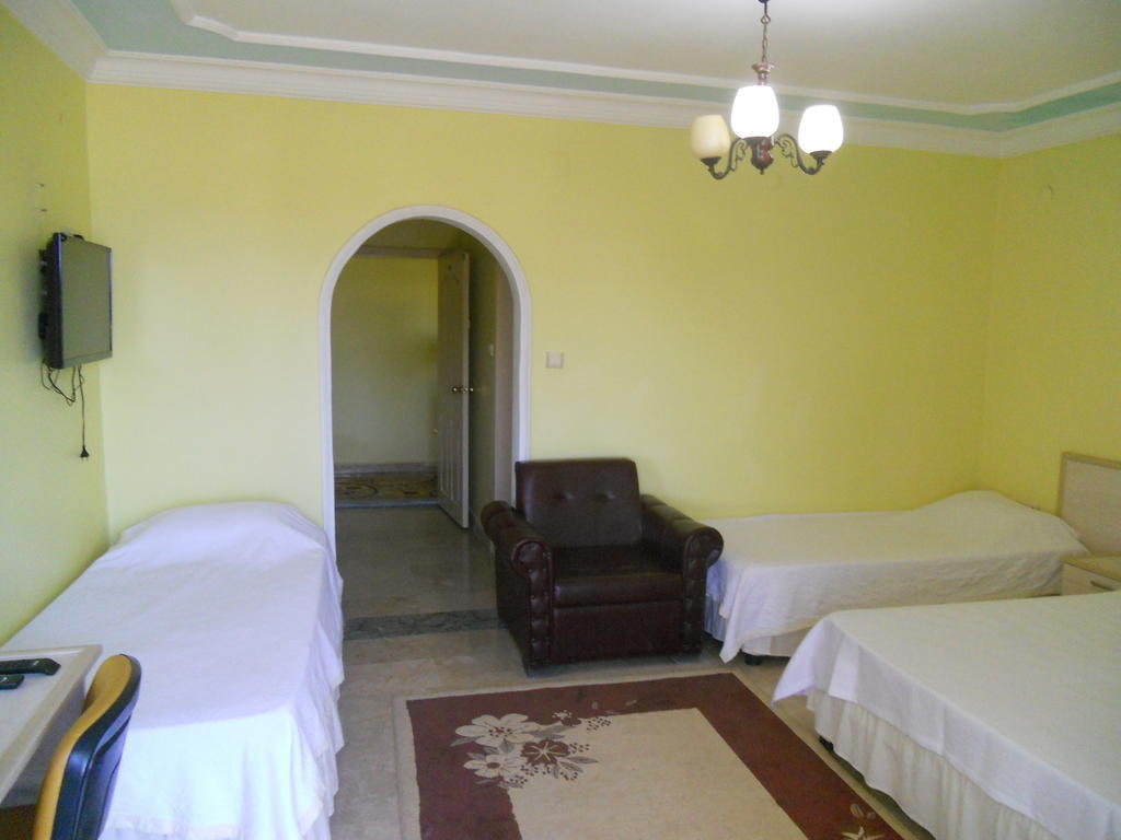 Baris Hotel Erdemli ภายนอก รูปภาพ