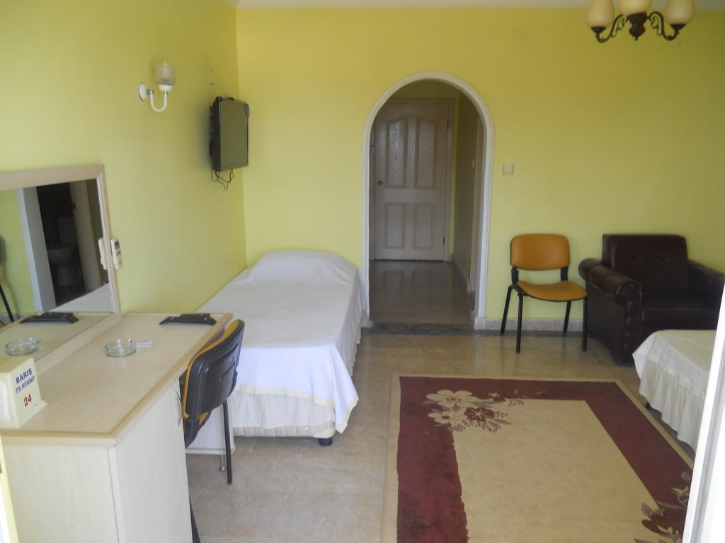 Baris Hotel Erdemli ภายนอก รูปภาพ