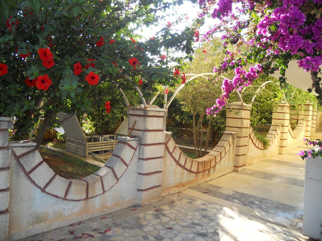 Baris Hotel Erdemli ภายนอก รูปภาพ