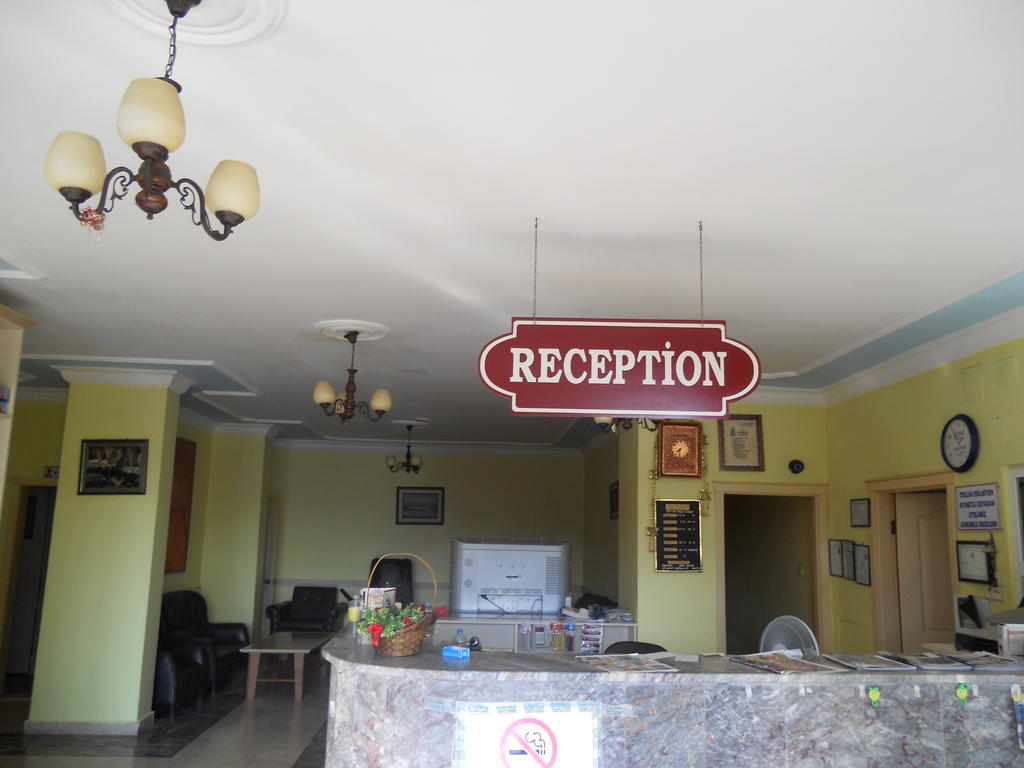 Baris Hotel Erdemli ภายนอก รูปภาพ